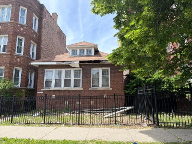 S Marshfield Ave