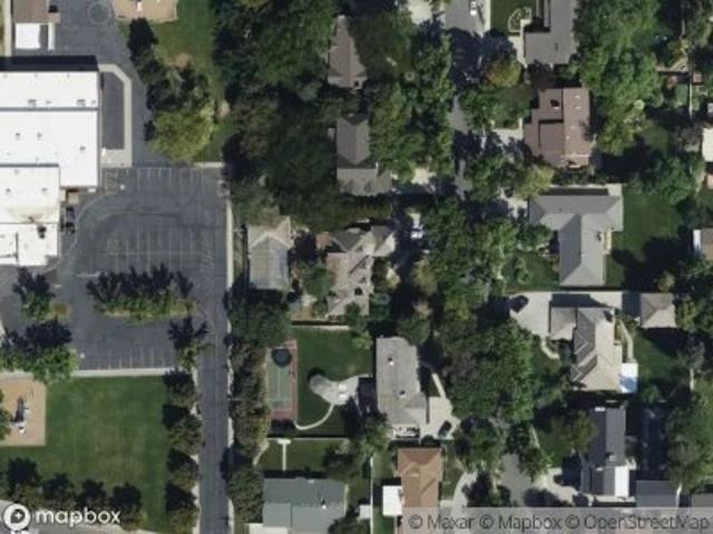 S Meadowcrest Dr