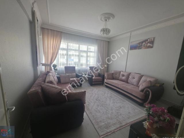 Sınan Gayrimenkulden Mevlana Barısmanço Caddesınde Satılık Daire