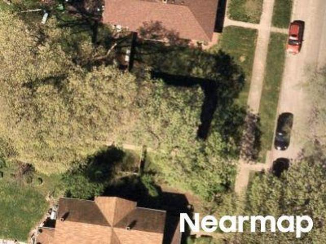 S Nelson Ave