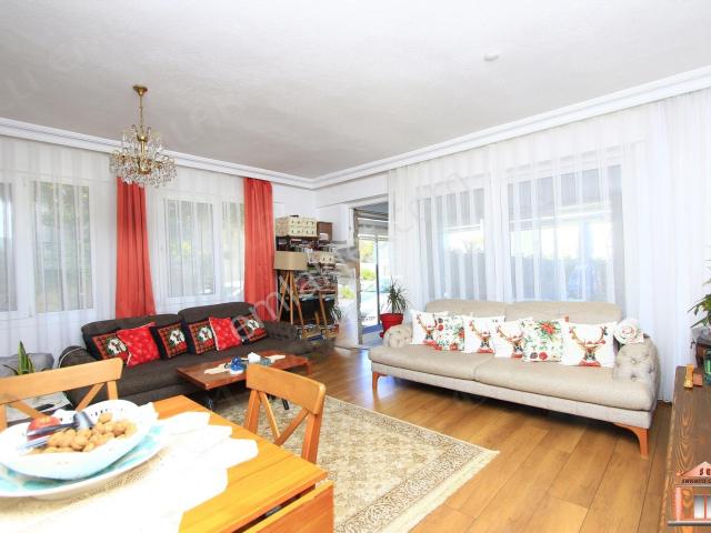 ️s a k a l l ı dan Turgutreiste Eşyasız 3+1 Kiralık Daire