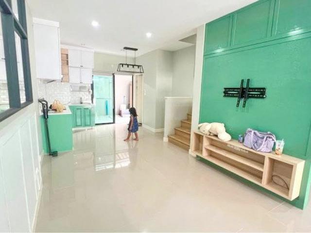 สามวา MRT มีนบุรี 1.1 กม. ให้เช่าทาวน์โฮม 3 ชั้น 3นอน3น้ำ ใกล้ โลตัส มีนบุรี 700 ม. สไตล์ Modern Lof บิ๊กซี สุวินทวงศ์20 ตร.ว