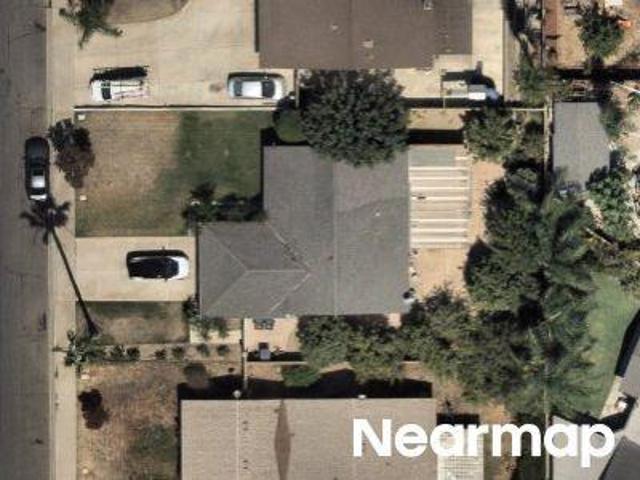 S Cypress Ave