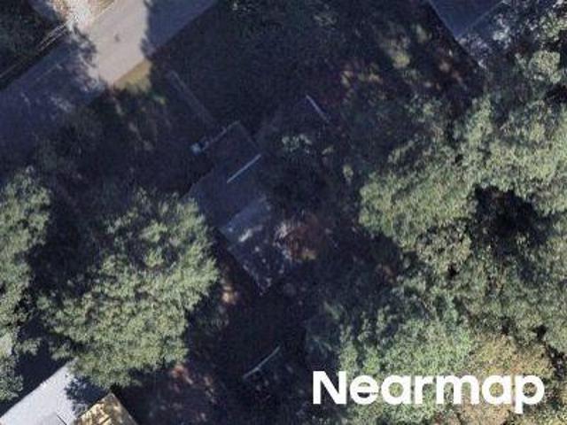 S Cedar Ave