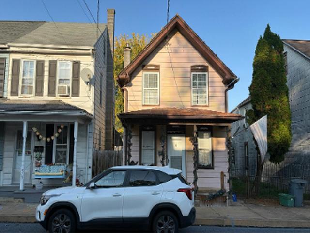 S Charlotte St