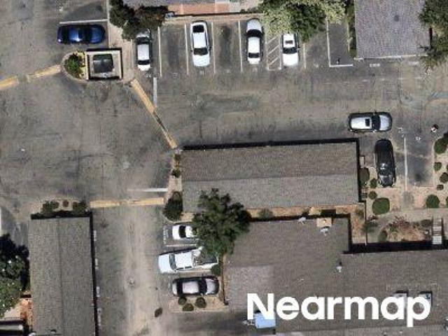 S Cherokee Ln