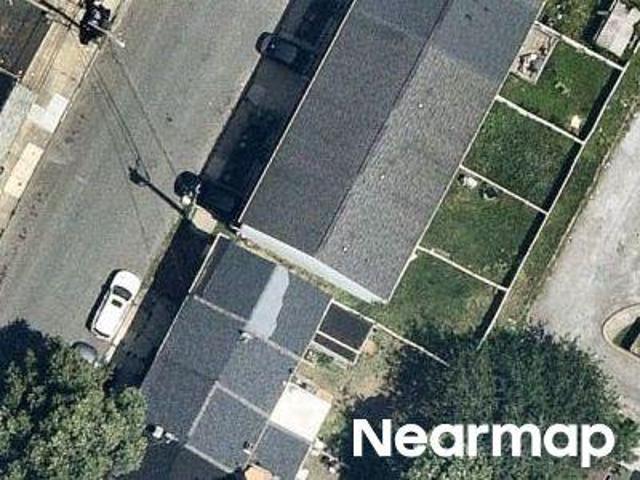 S Claymont St