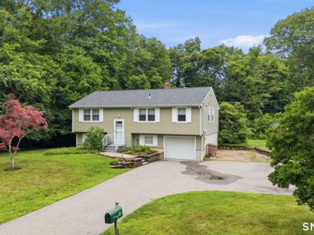 S Cobblers Ct, East Lyme, Home For Sale