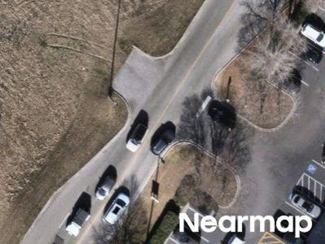 S Commons Dr