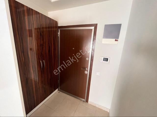 S.demirelde Bulvara 1. Parsel Geniş Oturumlu 2+1 Cazip Kiralık Daire