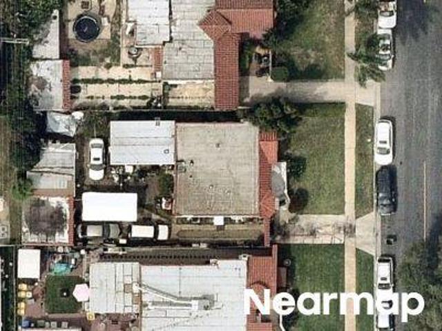 S Denker Ave