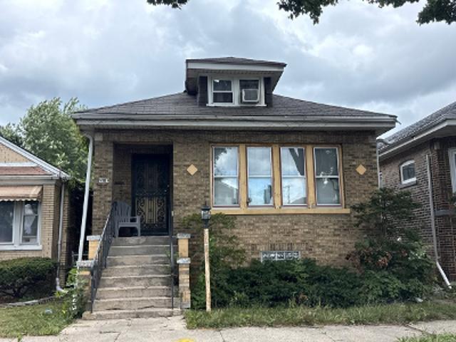 S Dobson Ave