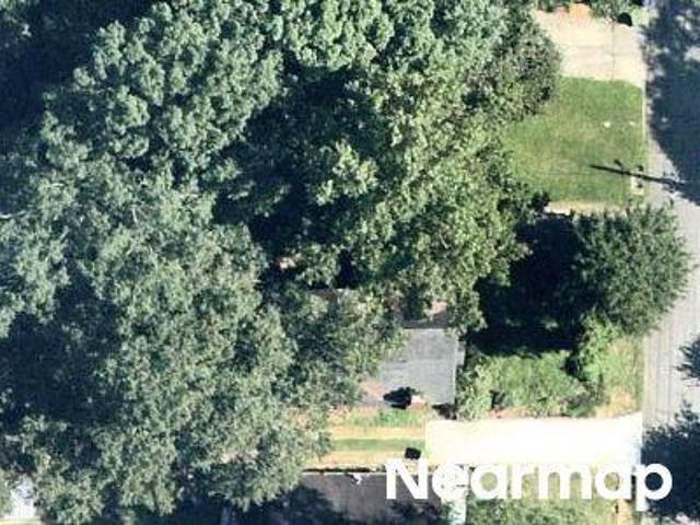 S Evelyn Pl NW
