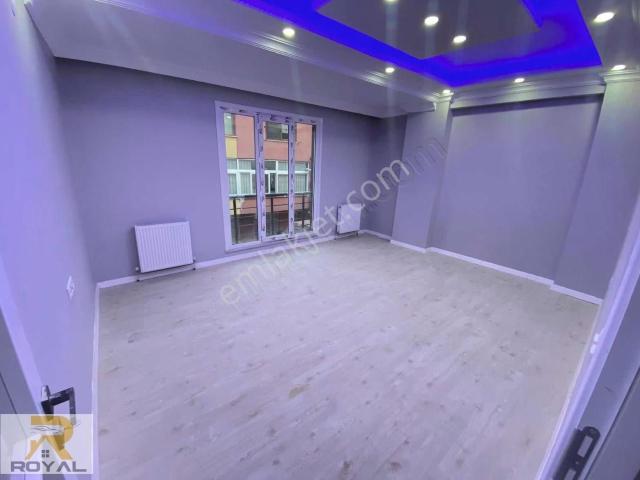 S.çeşmede 2.5+1 100 M2 Lüx Arakat Sıfır Daire