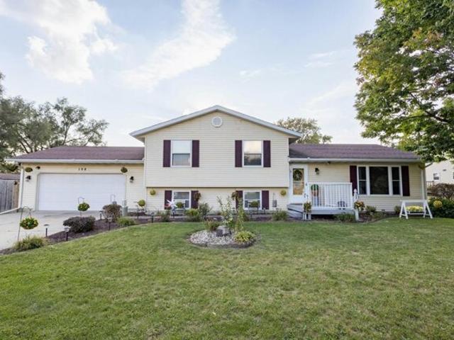 S Elm Ave, Saint Anne, Home For Sale