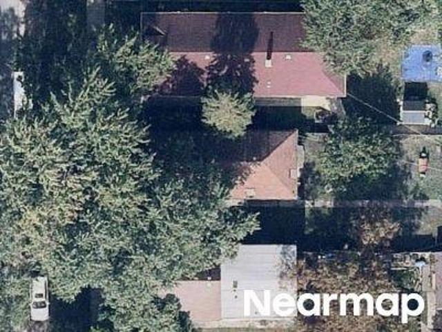 S Escanaba Ave