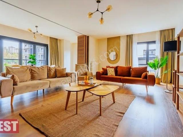 Sıfır Tasarım Eşyalı Ebeveyn Banyolu Balkonlu Kiralık Daire
