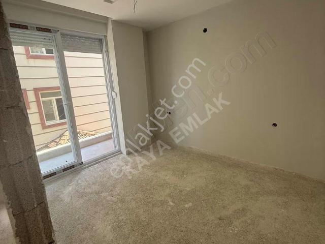 Sıfır Yapılı Merkezi Konumda Arakat