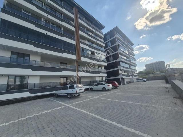 Sıfır Ara Kat Ayrı Mutfak 2+1 Kiralık Daire