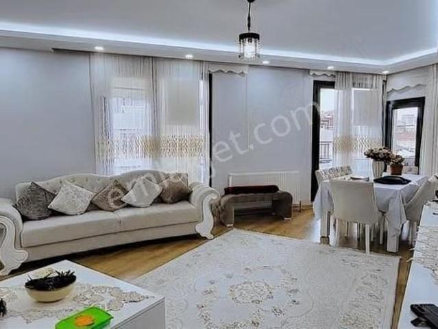 sıfır Ayarında, Çift Çelik Kapılı, Bölünebilir 2+2 Fırsatı