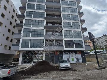 Sıfır Bina Geniş Balkonlu Cadde Üzeri Satılık 1+1