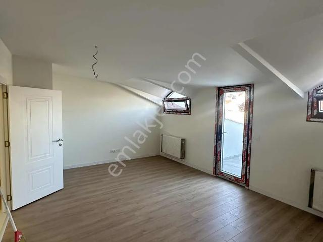 Sıfır Binada Emsalsiz Teraslı Kiralık 1+1