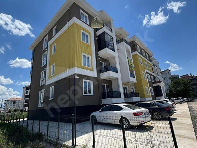 Sıfır DAİRE 2+0 EXTRALARLA DOLU DOLU MASRAFSIZ AKSARAY
