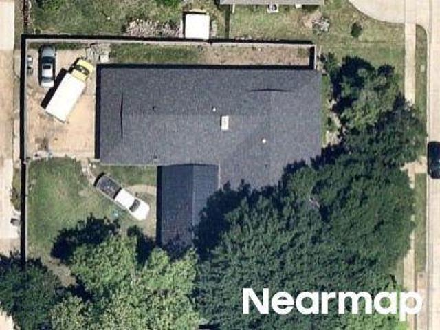 S Glenbrook Dr