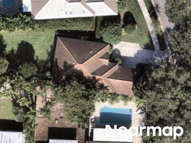 S Hampton Dr