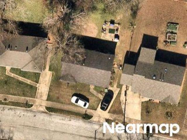 S Hampton Dr