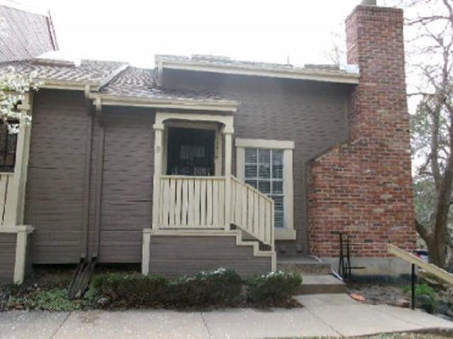 S Helena St Apt A