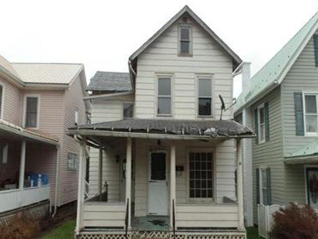 S Highland St