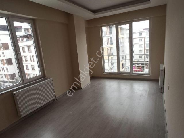 Sıhke Caddesinde Kiralik 2+1 Boş Daire