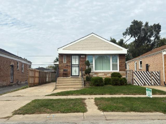 S Hoxie Ave
