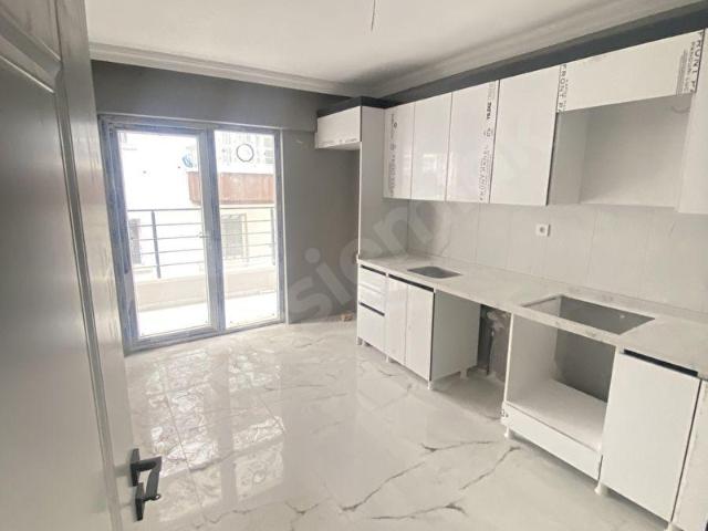 SÇ İNŞAAT EMLAKTAN ORTA KAT ÖN CEPHE SIFIR DAİRE