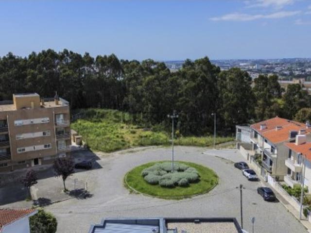 S. João Premium T2 Piso 3 com Varanda Nascente