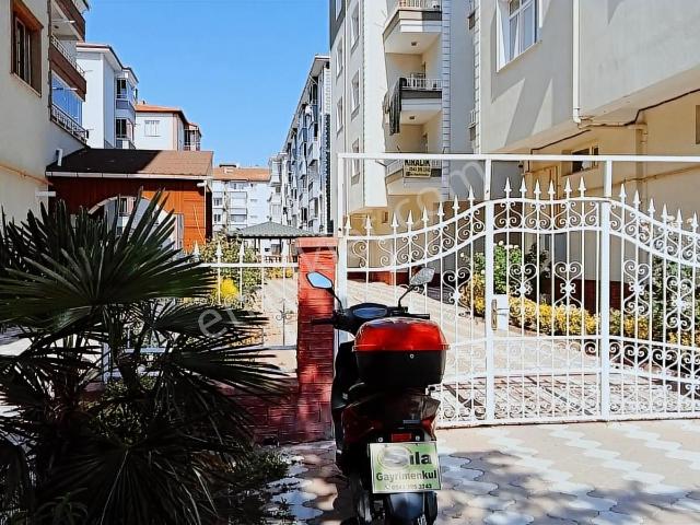 Sıla Gayrimenkulden Tam Şehir Merkezinde 4+1daire Dükkan Hisseli