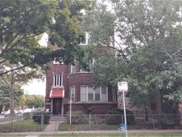 S Langley Ave