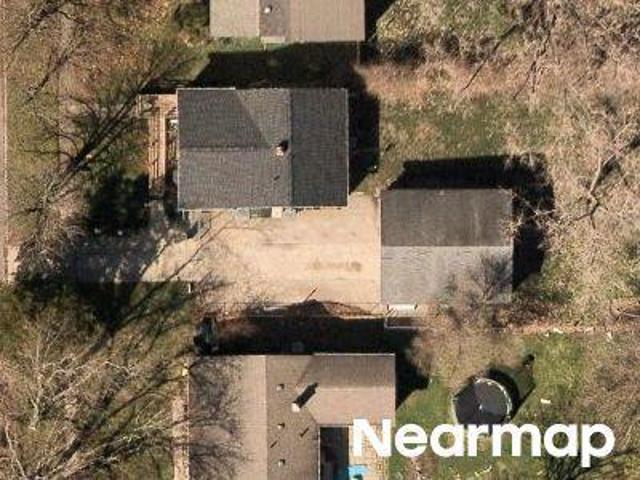 S Lombardy Dr