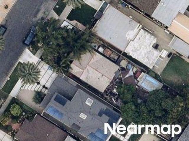 S Palm Grove Ave