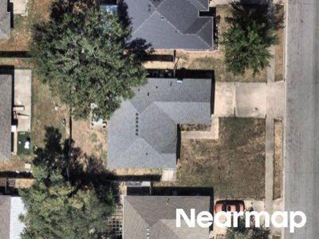 S Pepper Tree Ln