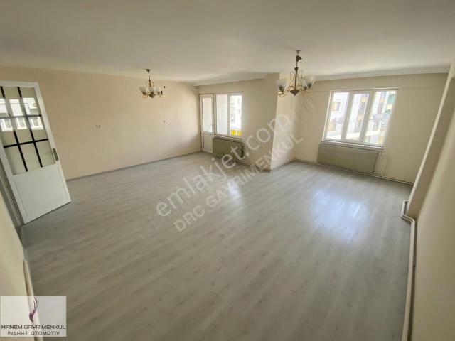 Sırakapılar Kiralık 3+1 Geniş Kullanışlı Tadilatlı Daire