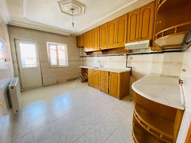 Sırakapılar Mevki 3+1 Geniş Kullanışlı Satılık Daire