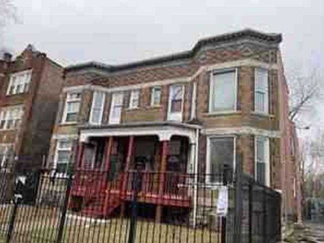 S Stewart Ave