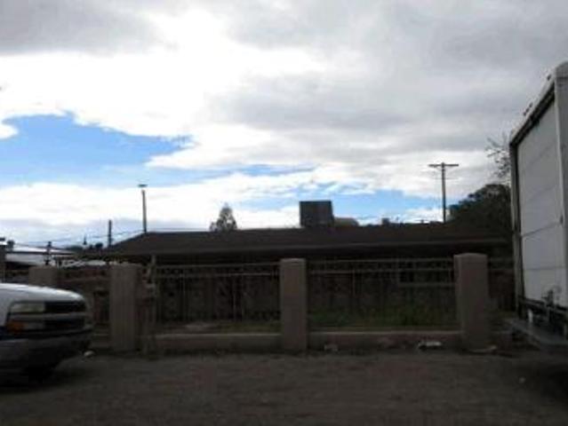 S Suncrest Dr