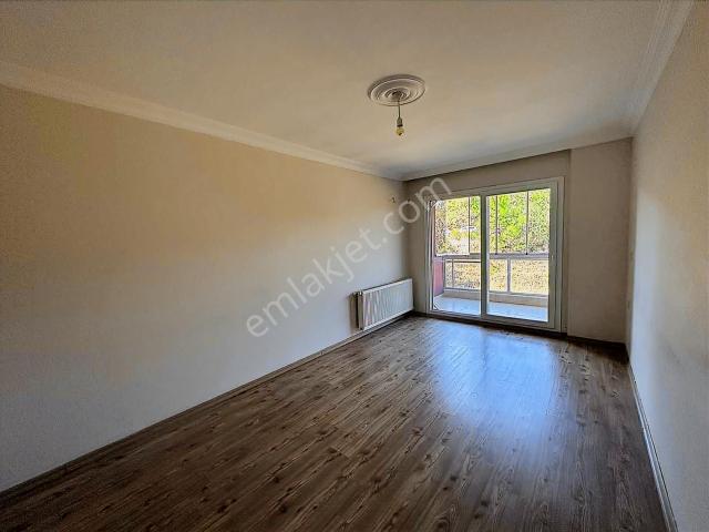 S&s Emlakdan Ayvalık Sarımsaklı'da 12 Ay Kiralık 1+1 Daire