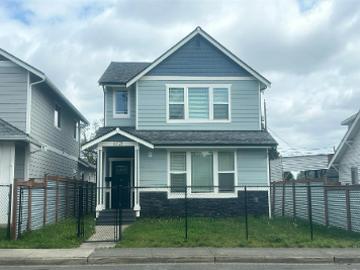 S Tyler St