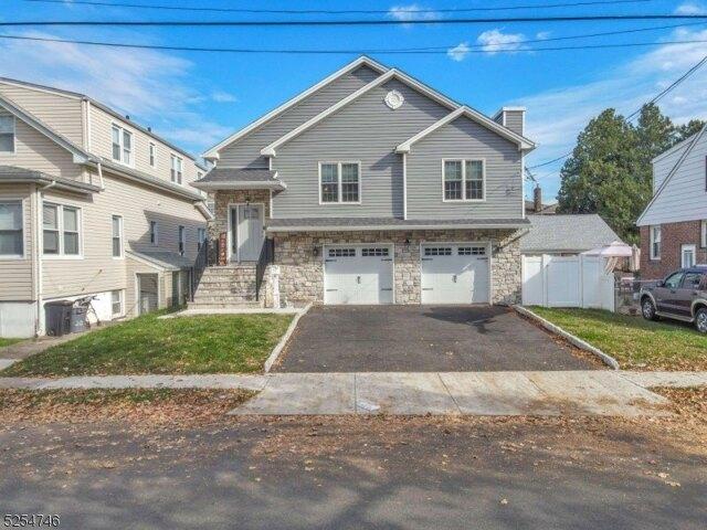 S Th St, Kenilworth, Home For Sale