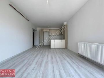 S Towers Sitesi Metrobüse 10 Dk Yürüme Mesafesinde 1+1 Satılık