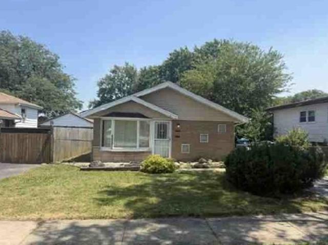 S Tripp Ave